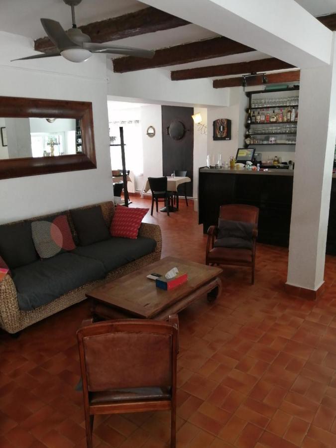 Auberge La Folie سوسيه-لي-بان المظهر الخارجي الصورة